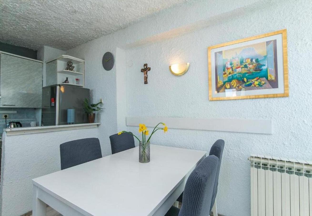 Apartment Jure Brist Exterior photo